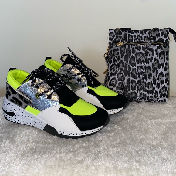 ‼️⚠️LAST PAIR Size 8‼️ Fashion Sneakers - Picture 6 of 6